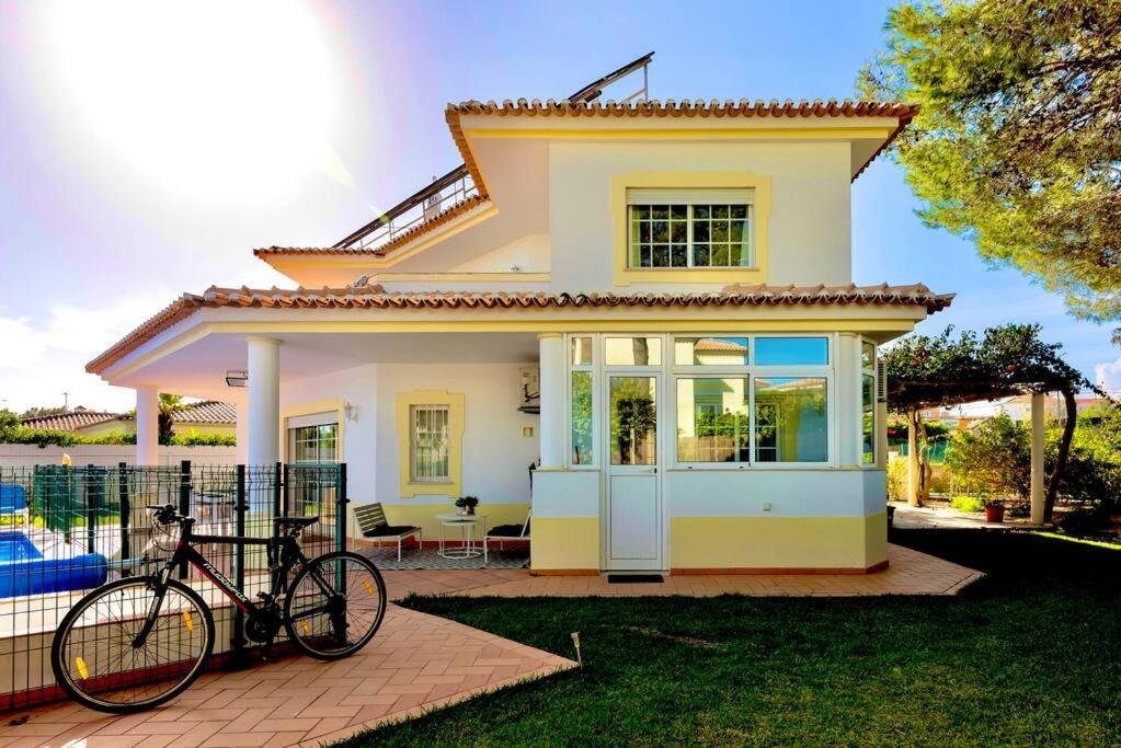 Villa Casa Luna With Saltwater Pool à Olhos de Agua  Extérieur photo